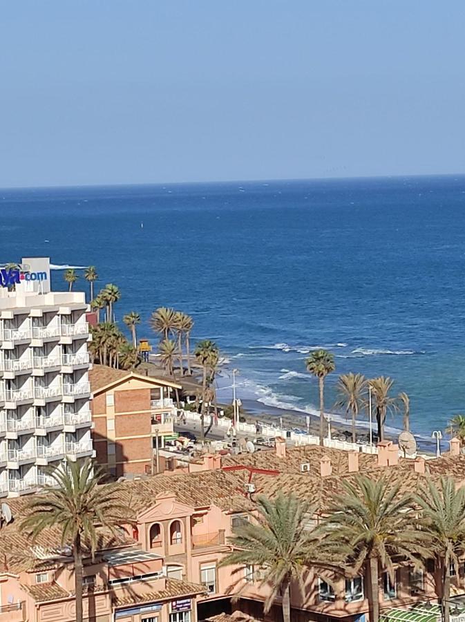 Estudio Recien Reformado En Primera Linea De Playa Apartman Benalmádena Kültér fotó