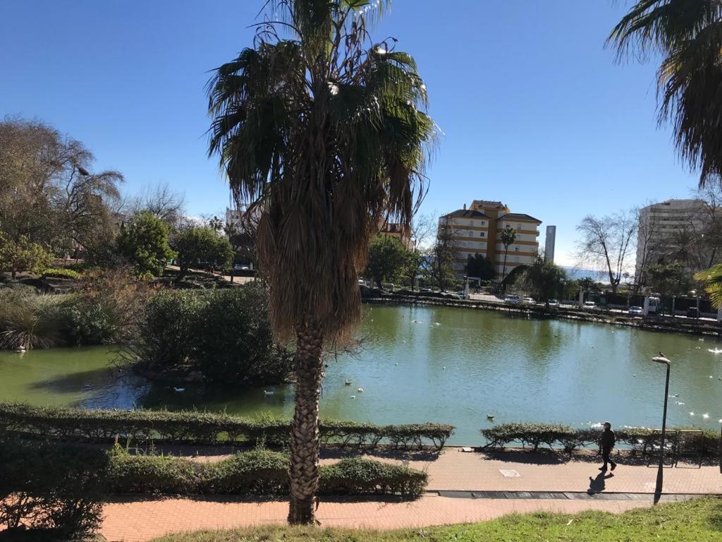 Estudio Recien Reformado En Primera Linea De Playa Apartman Benalmádena Kültér fotó